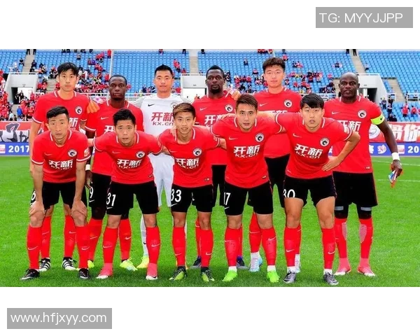 广州恒大迎战辽足争夺中超冠军荣耀全力以赴展现足球激情与团队精神 广州恒大迎战辽足争夺中超冠军荣耀全力以赴展现足球激情与团队精神